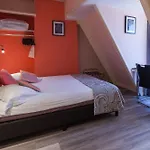Western Hotel 3*